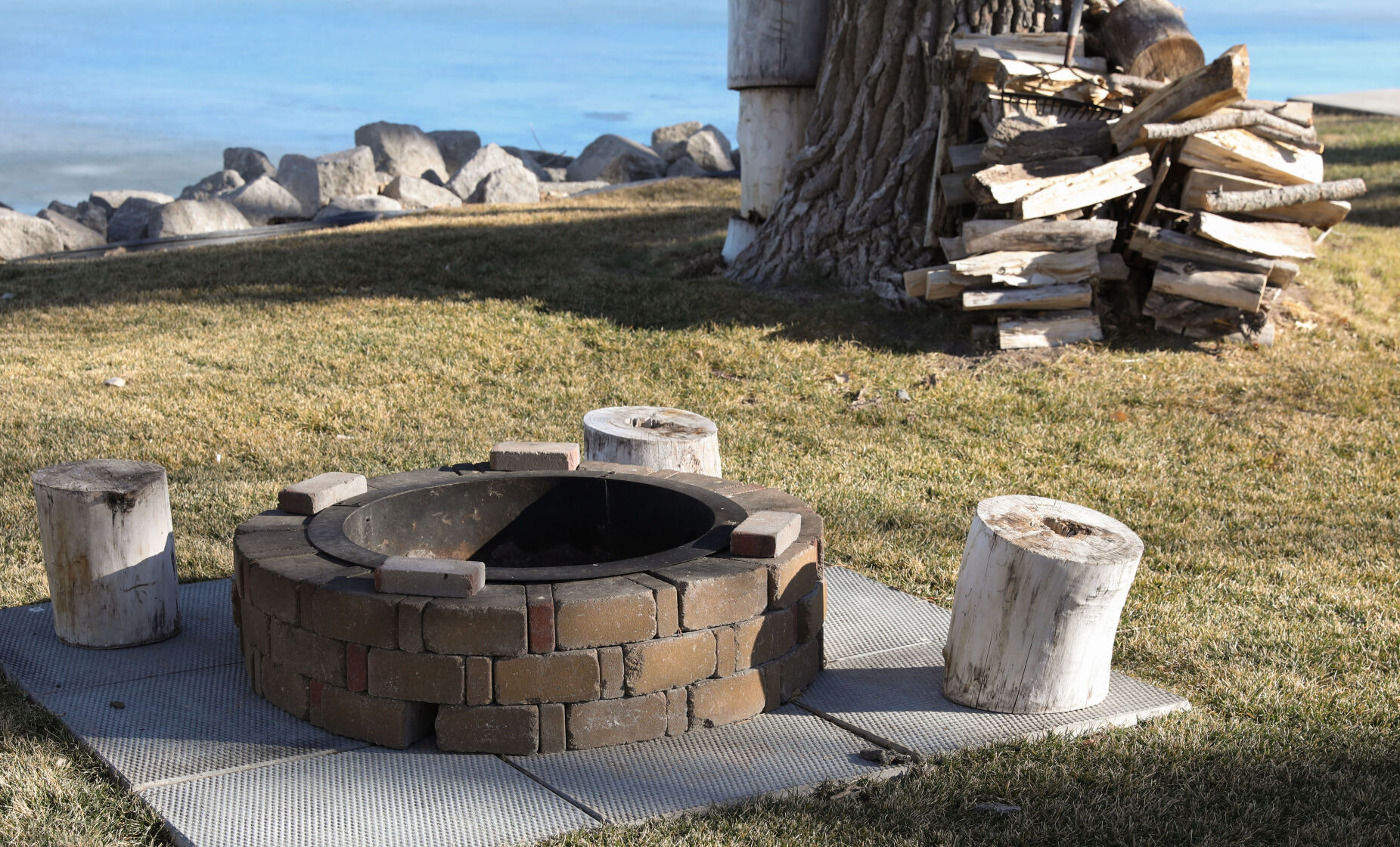 23. Fire Pit.jpg